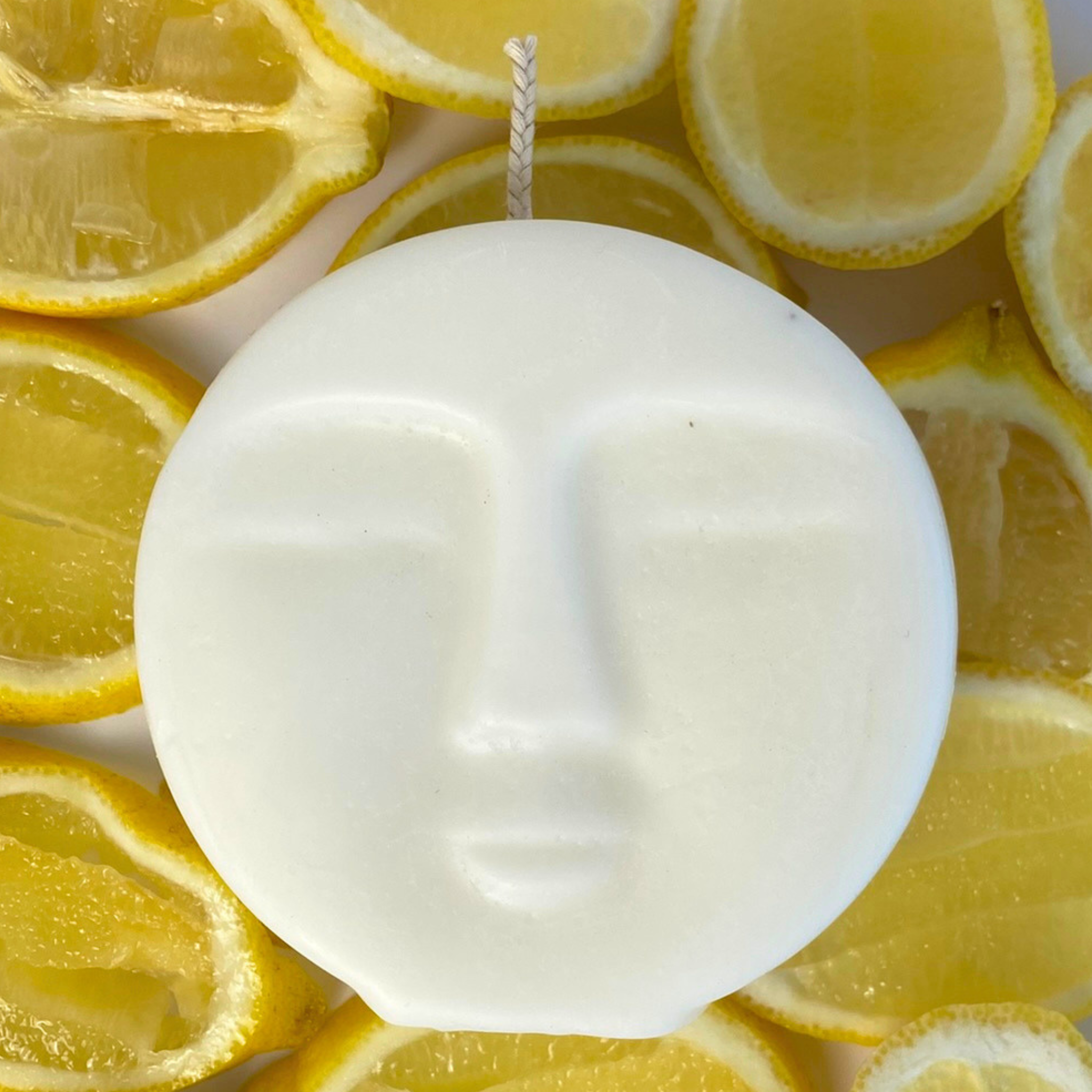 Round Face Candle - Ocean Breeze